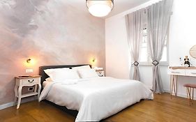 Elegantis Vatican Suite Apartment